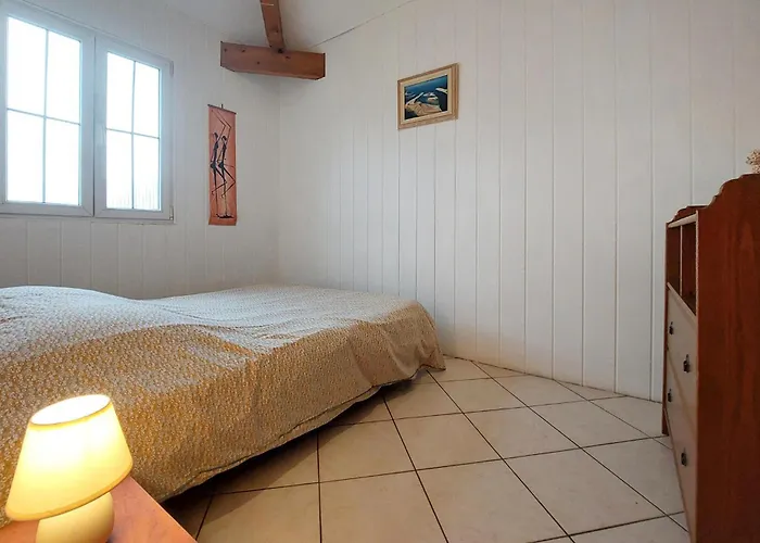 2 Bedroom Cozy In Eyraud-crempse-maurens * La Ressegue